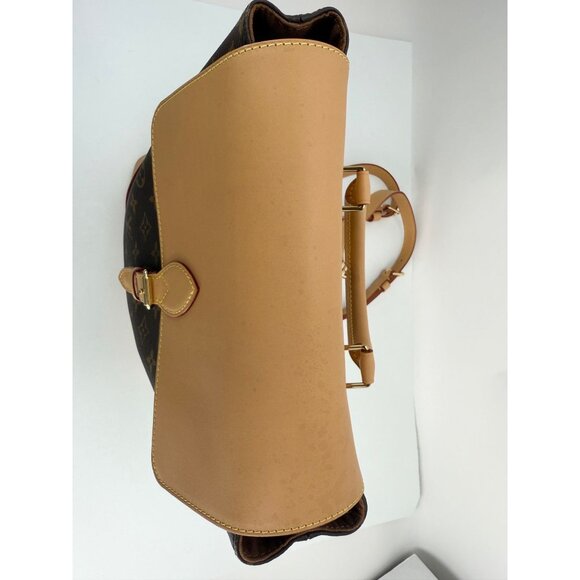 Louis Vuitton Soho MM Monogram Backpack - Picture 5 of 11